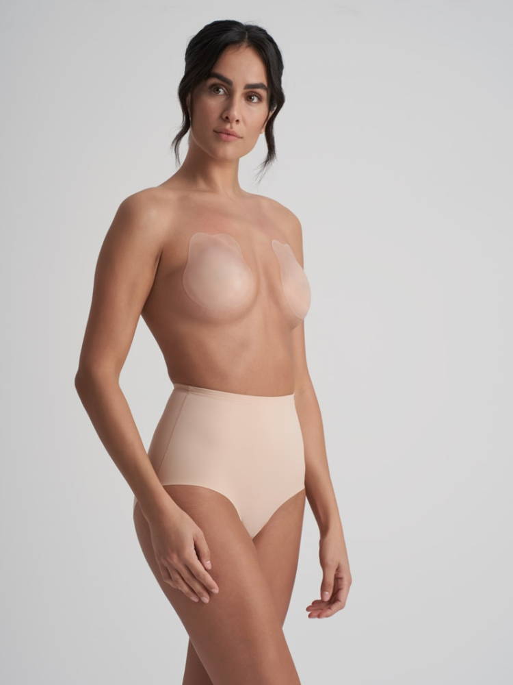 BYE BRA Coppe di Silicone a Forma di Coniglio in Colore Beige main product photo